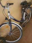 Vind bicicleta dama roti pe 28 cu 3 viteze  în butuc