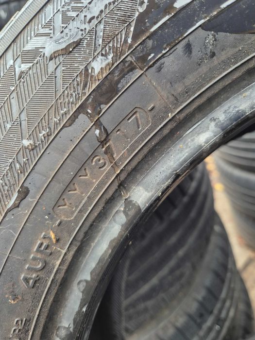 4 Anvelope de IARNA - 215/60/16 - YOKOHAMA - CA UNELE NOI DOT 2017