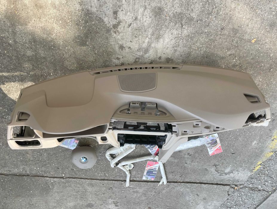 BMW F30 plansa de bord MARO - airbag volan BROWN / pasager - cortina