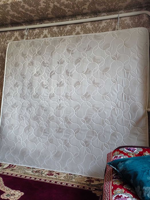 Продаётся матрас для спальни