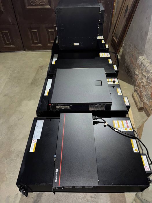 Микро цод /Серверные обеспечение /Ups