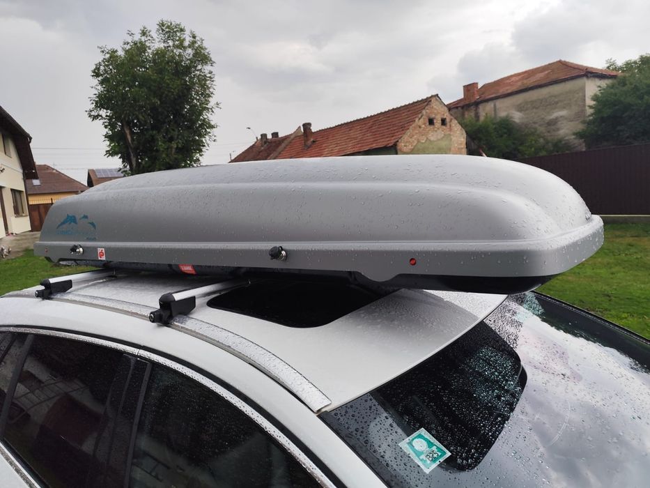 Cutie portbagaj Thule/ KAMEI Delphin 460 cu bare incluse 2300x700x380