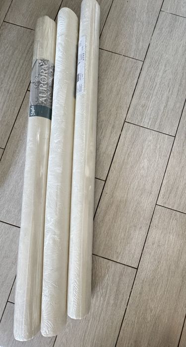 Продам обои бел беж