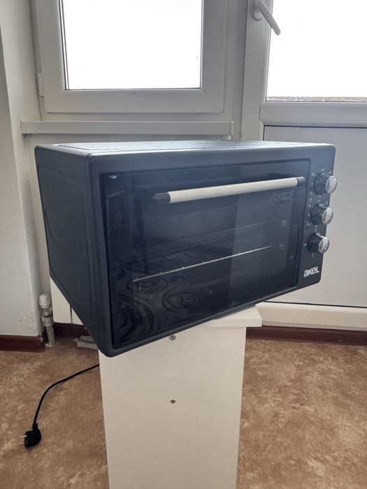 Продам духовку AKEL