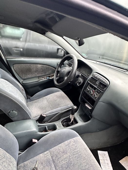 Toyota Avensis T22 4A-FE 1.6 бензин седан на части