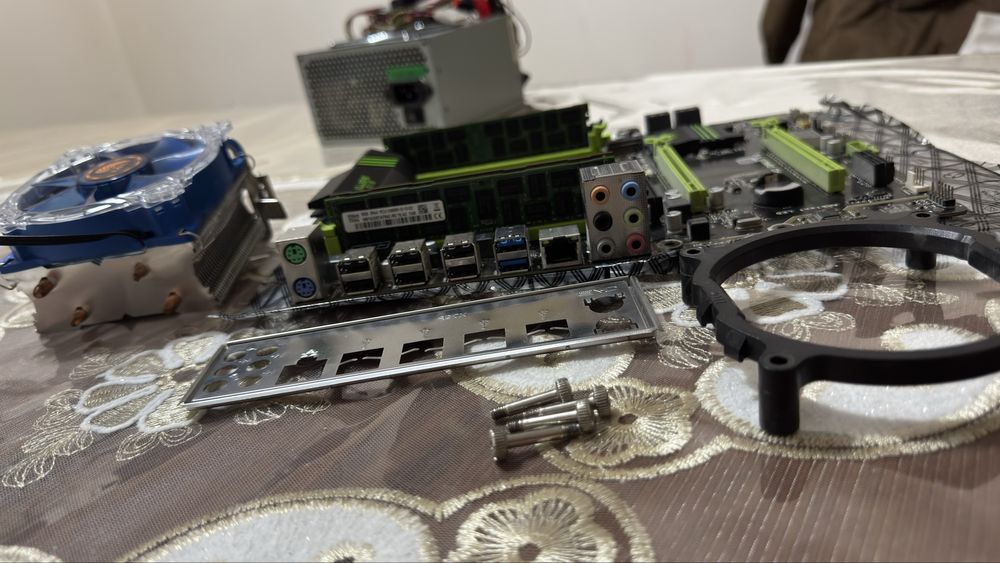 Комплект Xeon Продается срочно!