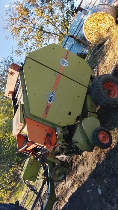 Vand balotiera rotunda marca Volvo