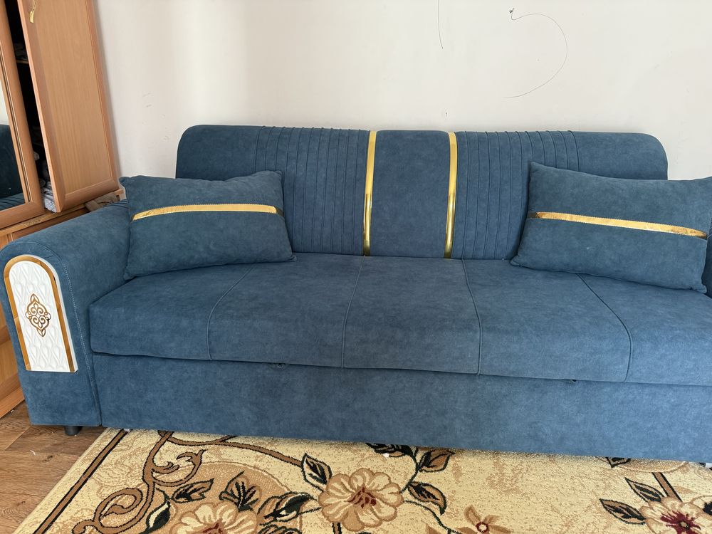 Продам срочно диван