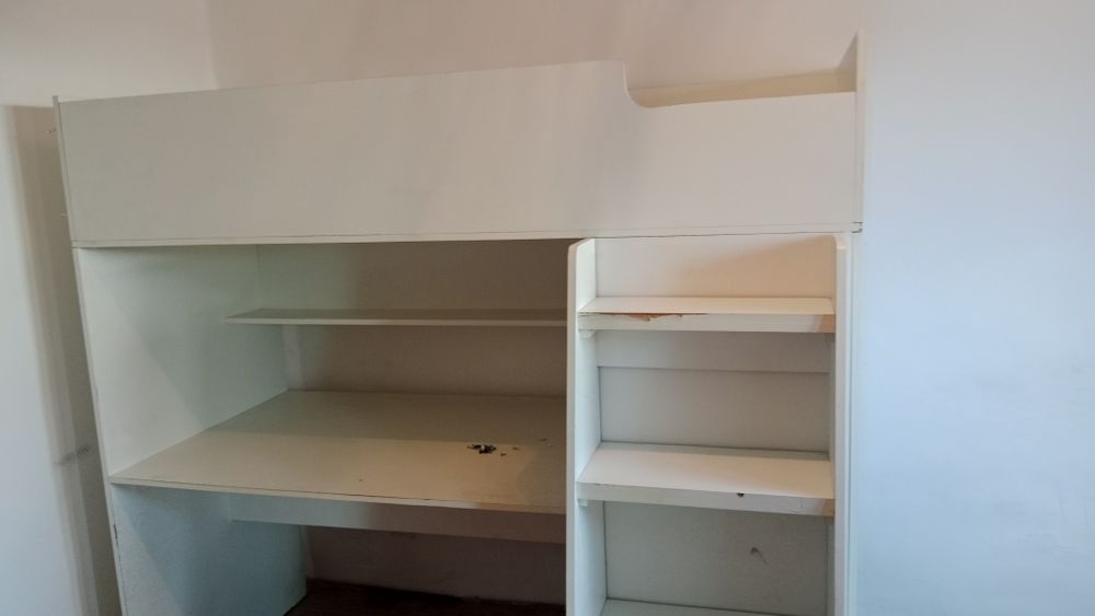 Продам двухуровневую кровать