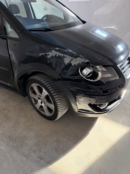 Vw Touran Cross AVARIAT