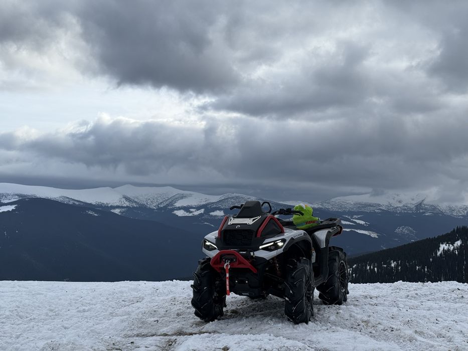 Se vinde Atv can Am 2025