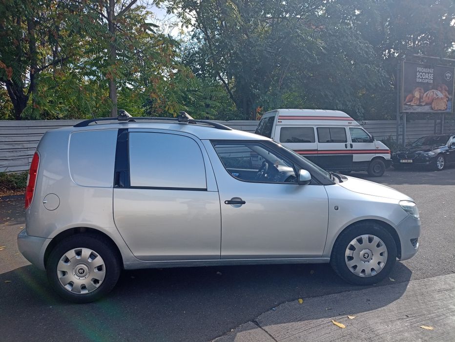 Autoutilitara/ van / mcv / Skoda Praktik 2011 / 1.6 tdi / euro 5