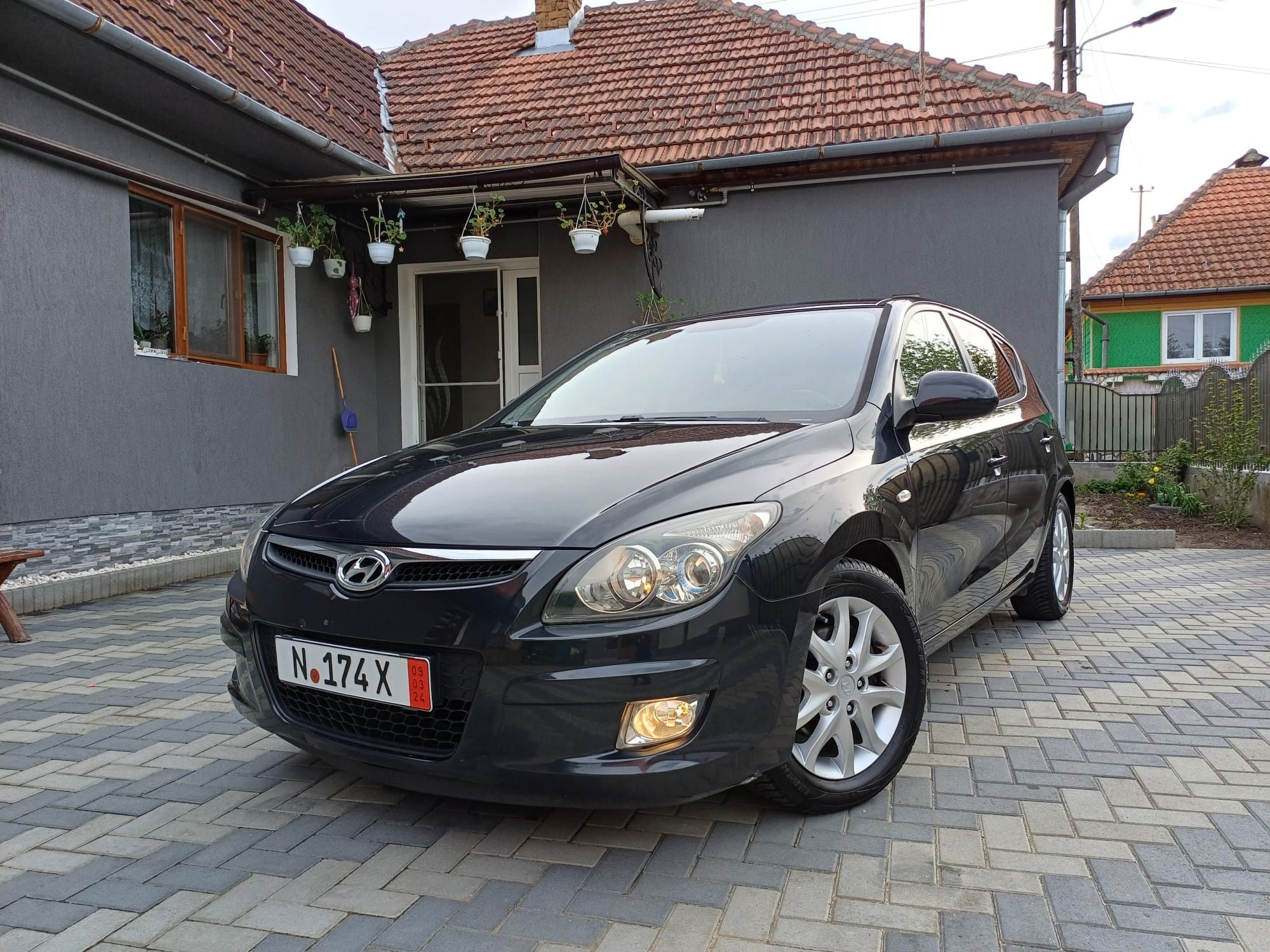 Hyundai i30 1.4 benzina* Model Deluxe*piele+textil