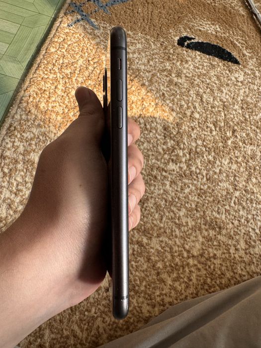 iPhone 11 с гарантией