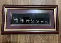 Картина с серебряными верблюдами