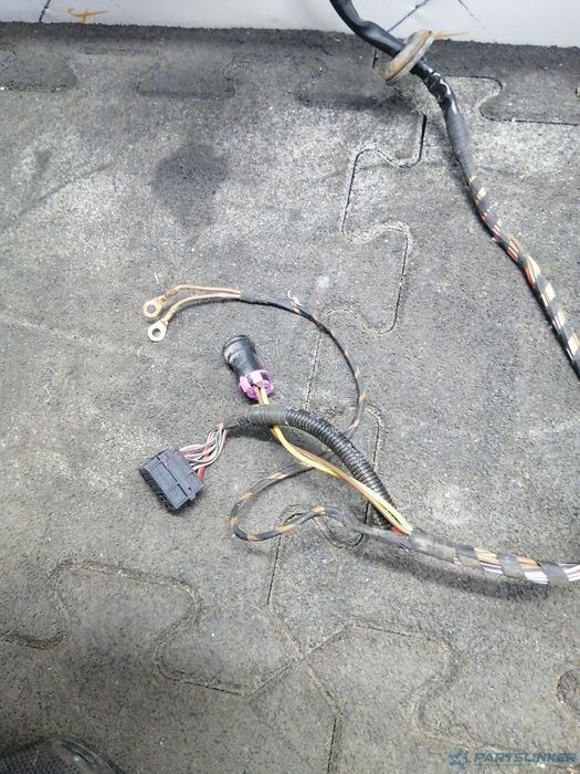 Bara carlig de remorcare VOLKSWAGEN TOURAN 1T1, 1T2 2003 - 2010 TDI BMN 1T0803881C