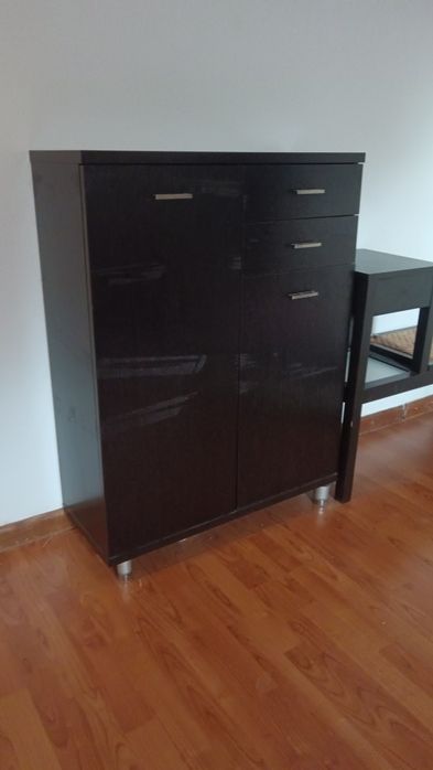 Продаётся  обувной комод, барный стул и барный столБ/у