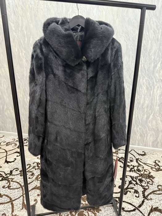 Продам новую норковую шубу. 350000т