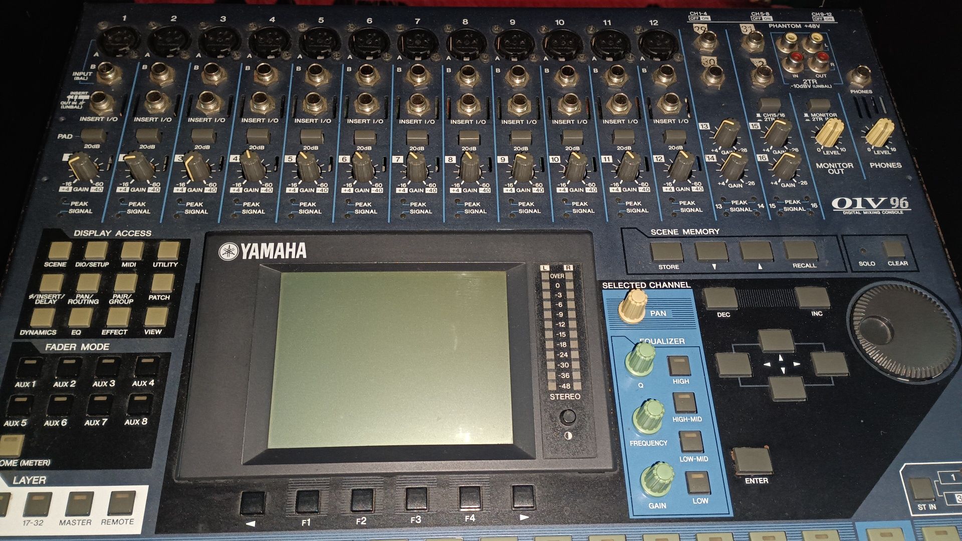 Yamaha 01v96 дигитален миксер
