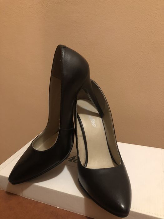 Pantofi stiletto negri piele 38 Marelbo