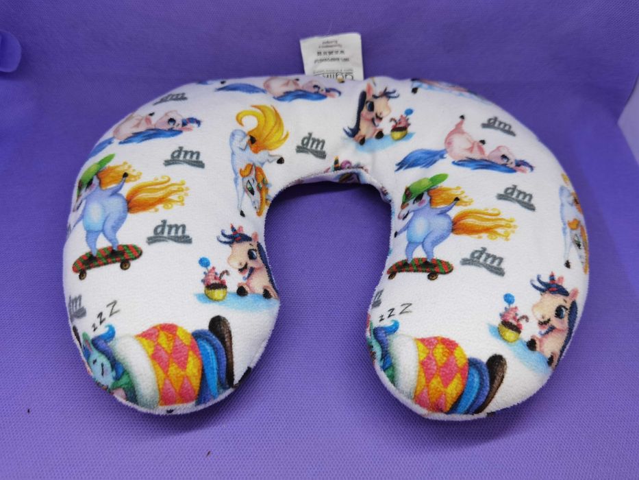 Мека възглавничка за дете за пътуване