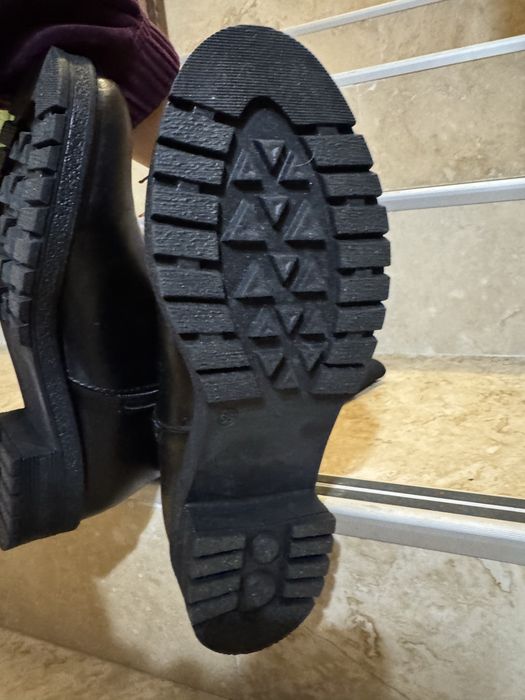 Cizme marime 39 Noi