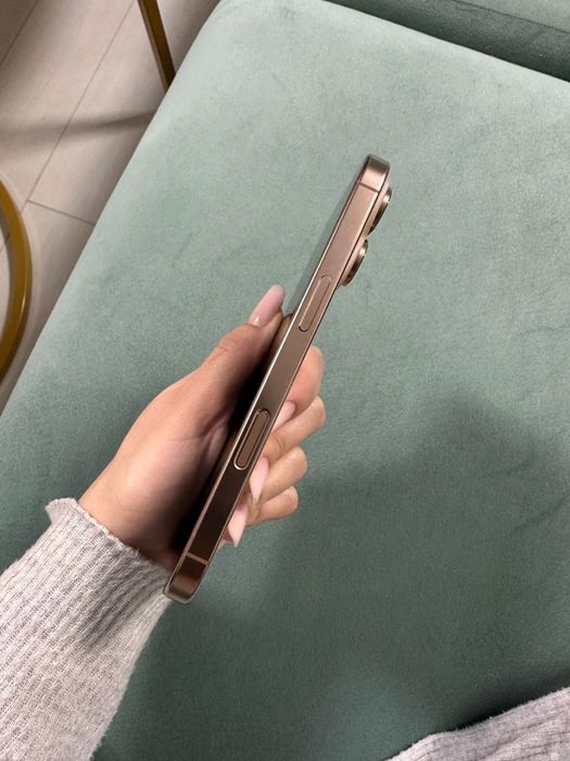 Iphone 16 pro in stare foarte buna