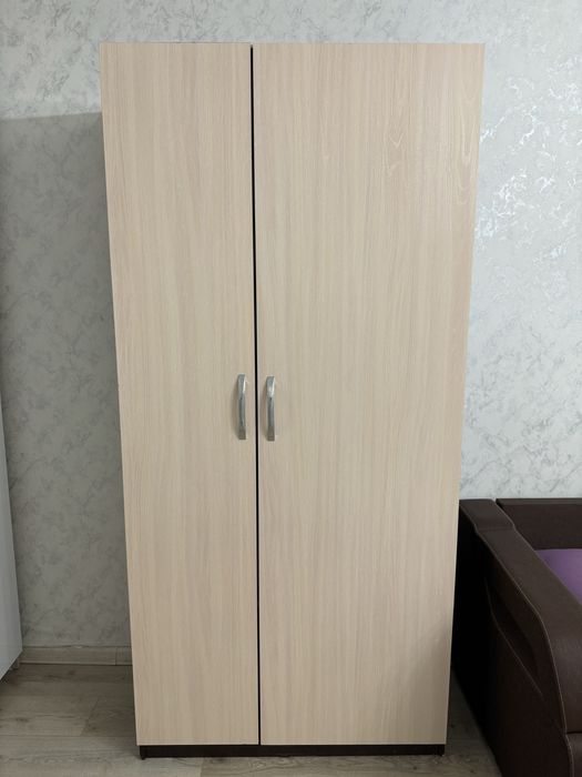 Продам шкаф вместительный