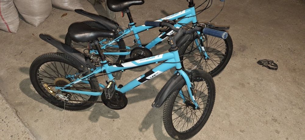 Bicicleta copii 7-10 ani