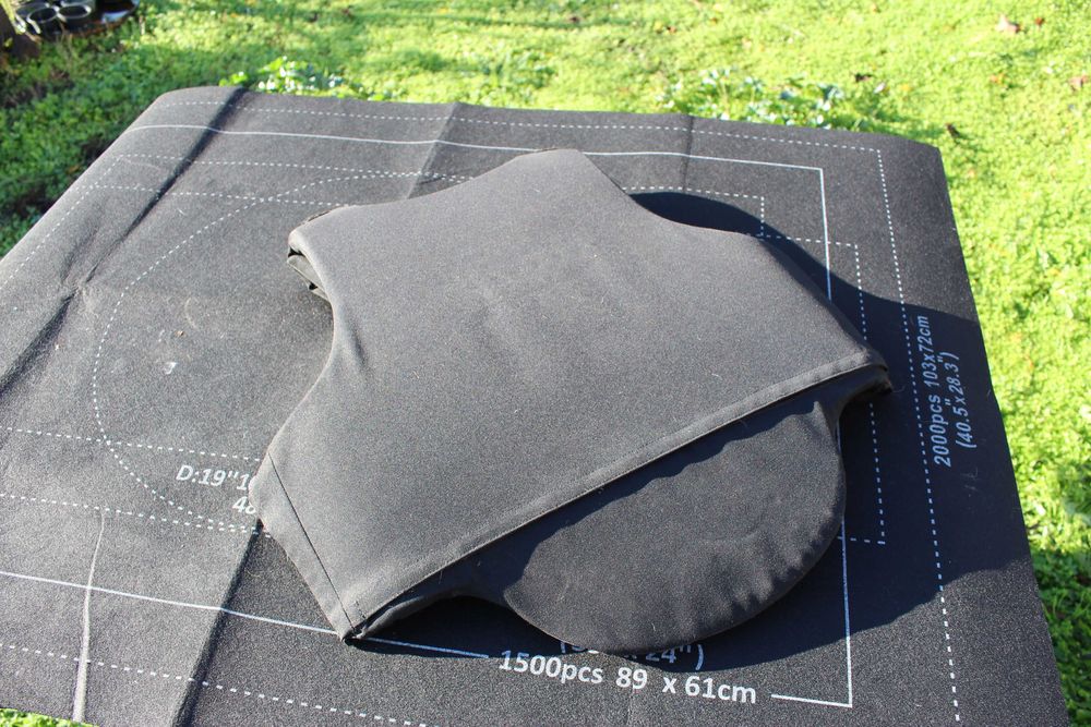 Бронежилетка - английска юношеска