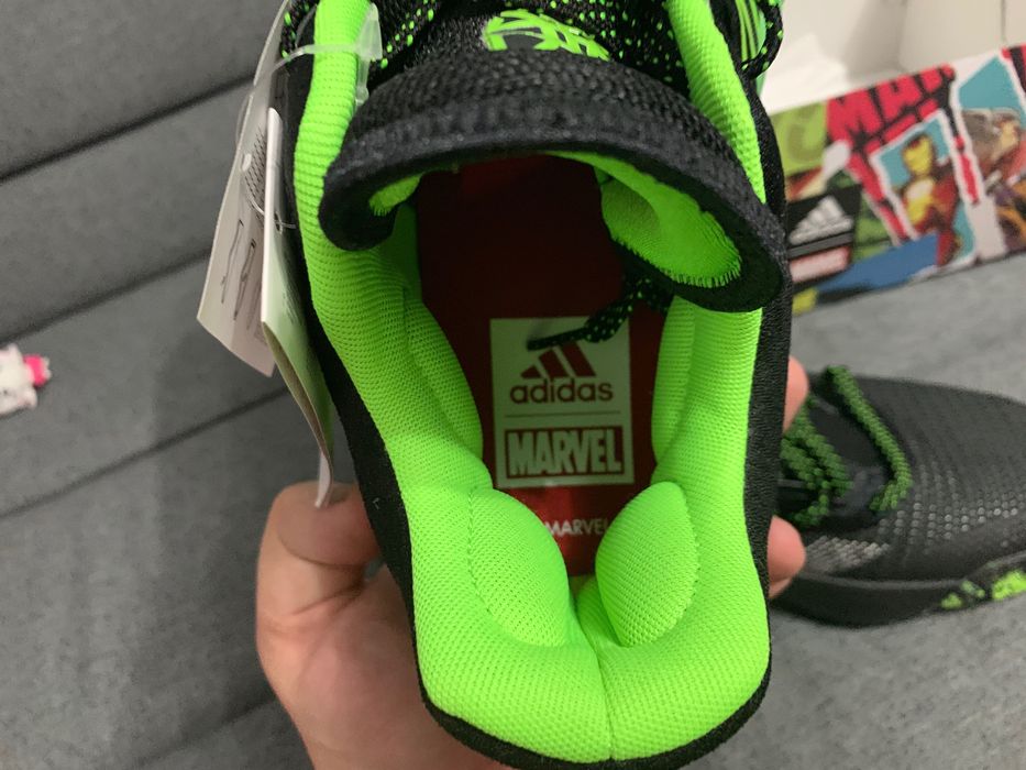 Adidasi colectia brand ADIDAS Marvel