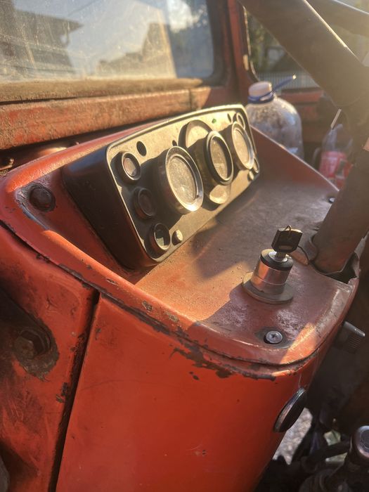 Vand tarctor DT 445 4x4