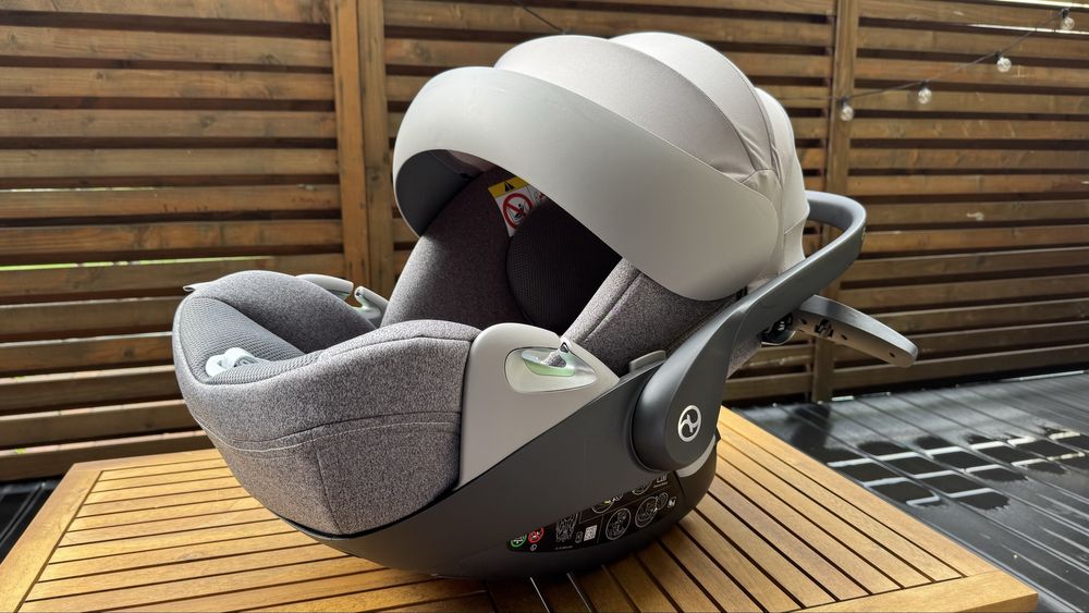 Scoica auto Cybex Cloud T i-Size Mirage gray | Ca nouă | Cu adaptoare