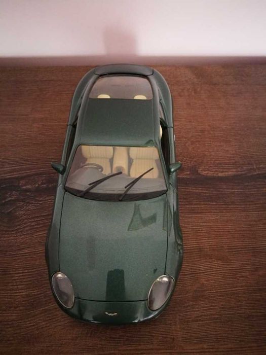 Метална количка 1:18 - Austin Martin DB7-производител  GuiLoy, Испания