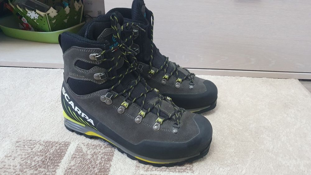 Bocanci de iarna tip B2 ,Scarpa Manta Tech Gtx