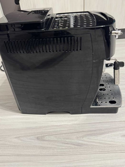 Кафе автомат Delonghi magnifica s