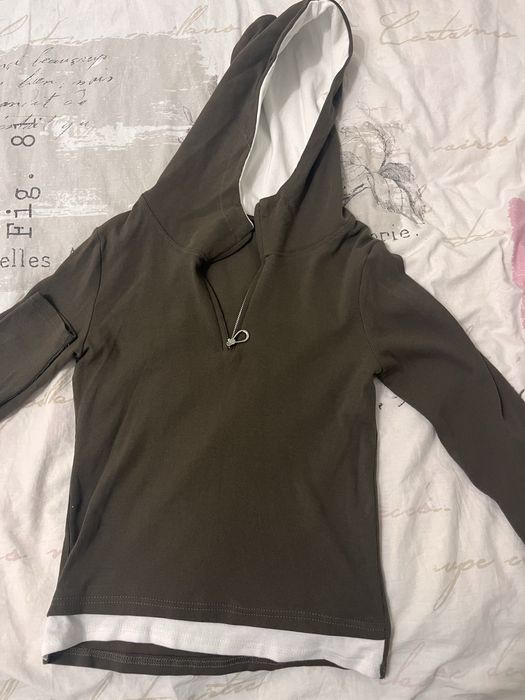 Кофта жеснкая продам