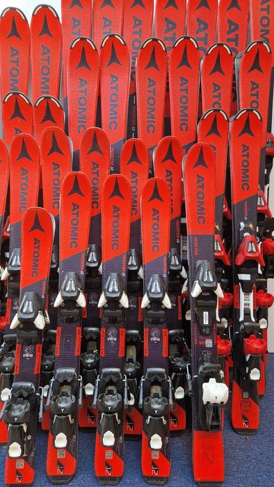 schiuri adulti si copii schi clapari bete casca