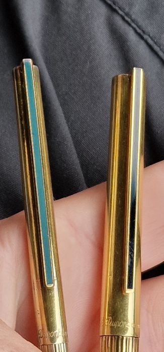 Сребърна химикалка Dupont .