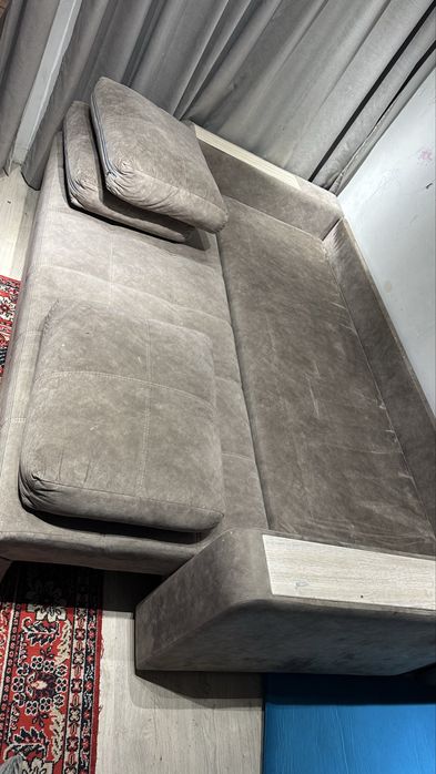 Диван раскладой в идеальном состоянии