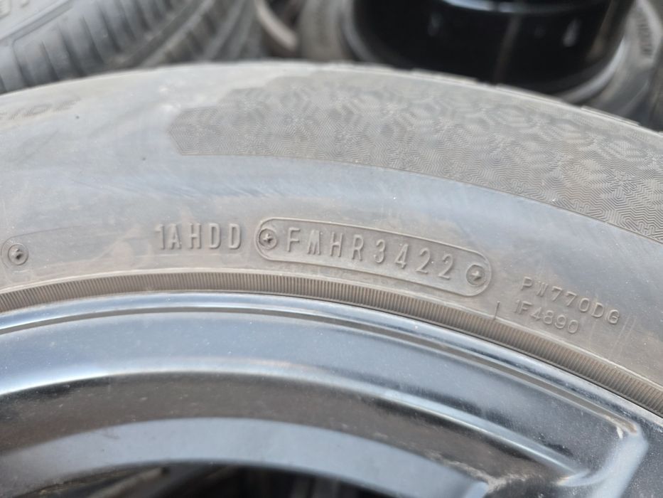 2бр Зимни гуми 235 60 17 - Falken