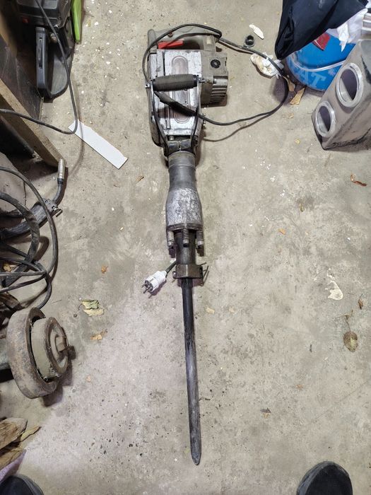 Отбойный молоток