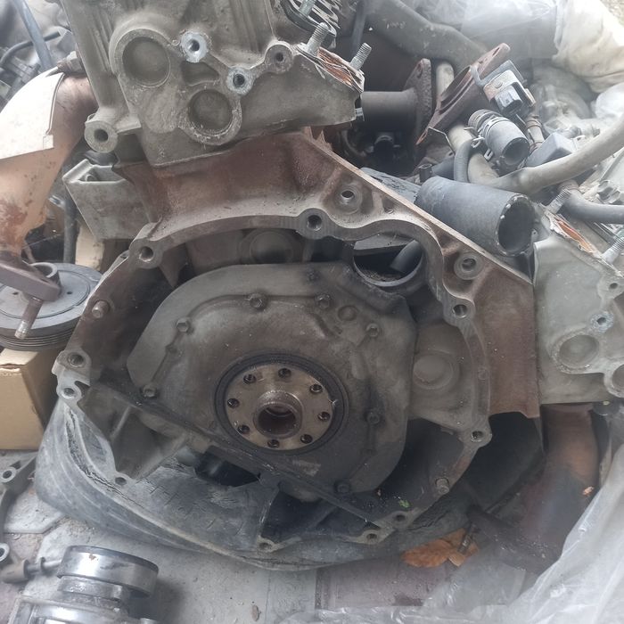 Не рабочий двигатель от тойоты 100 на запчасть