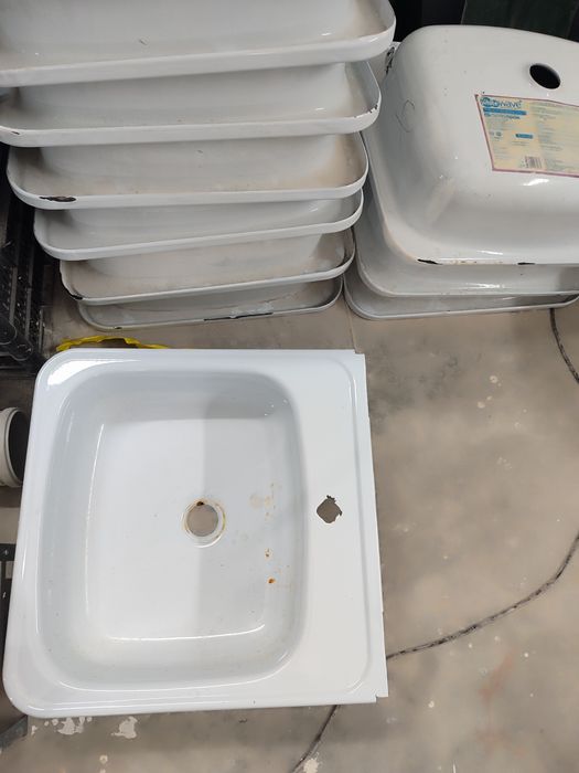 Раковина железная эмалированная