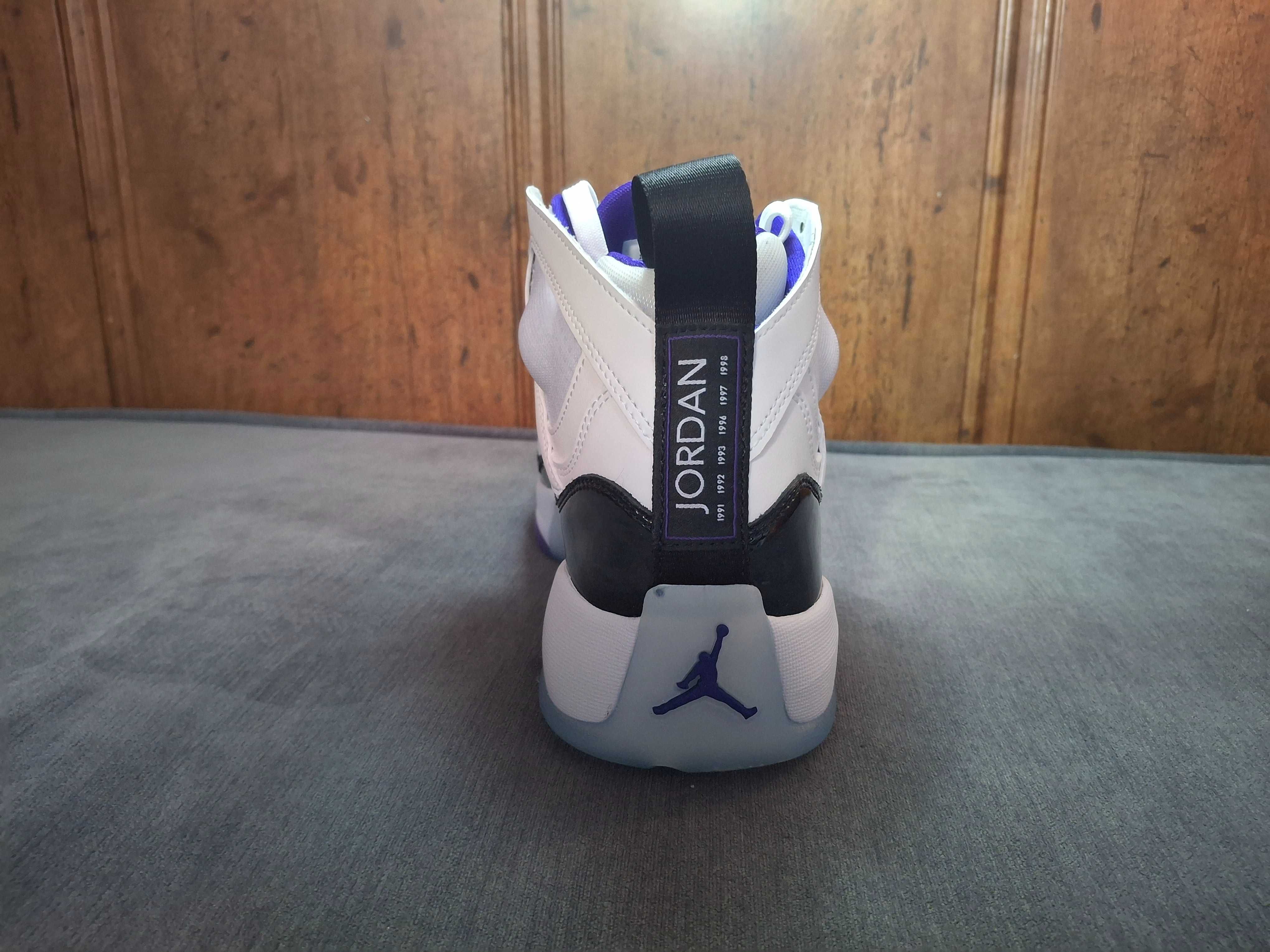 Jordan Jumpman Two Trey ; 210 лева ; 44-ти номер
