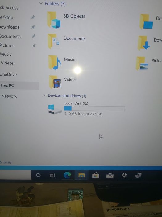 Vând mini unitate ryzen 5 pro +lcd