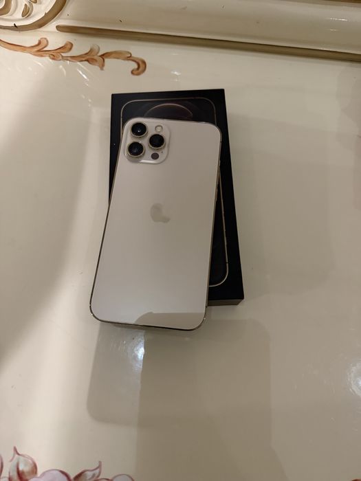 12 про макс золотой