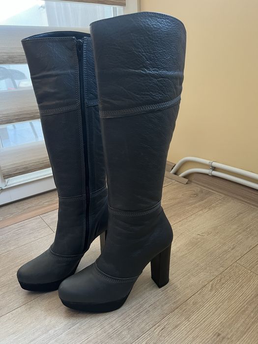 Ботуши на висок ток от естествена кожа, размер 38