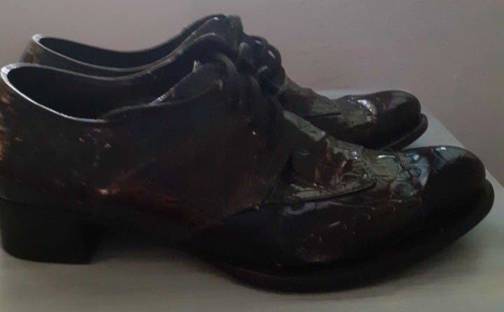 Pantofi din piele naturală lăcuită, mărimea 37