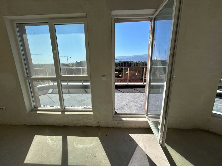 Продава се Двустаен апартамент в Пловдив, Остромила - 97 кв.м за 1263 €/кв.м - Снимка #4